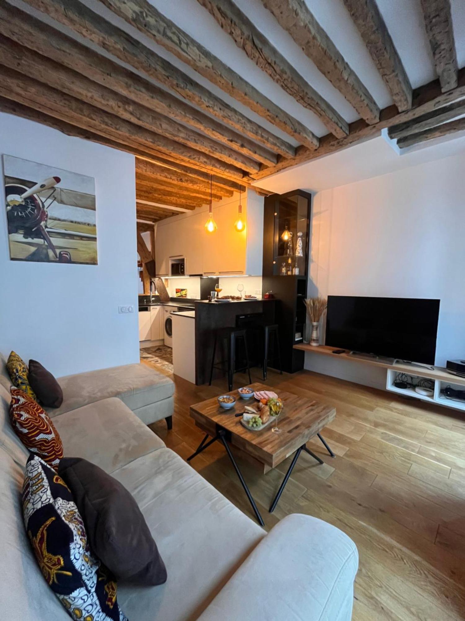 פריז Appartement A Saint-Paul En Plein Coeur Du Marais 4 Pers מראה חיצוני תמונה